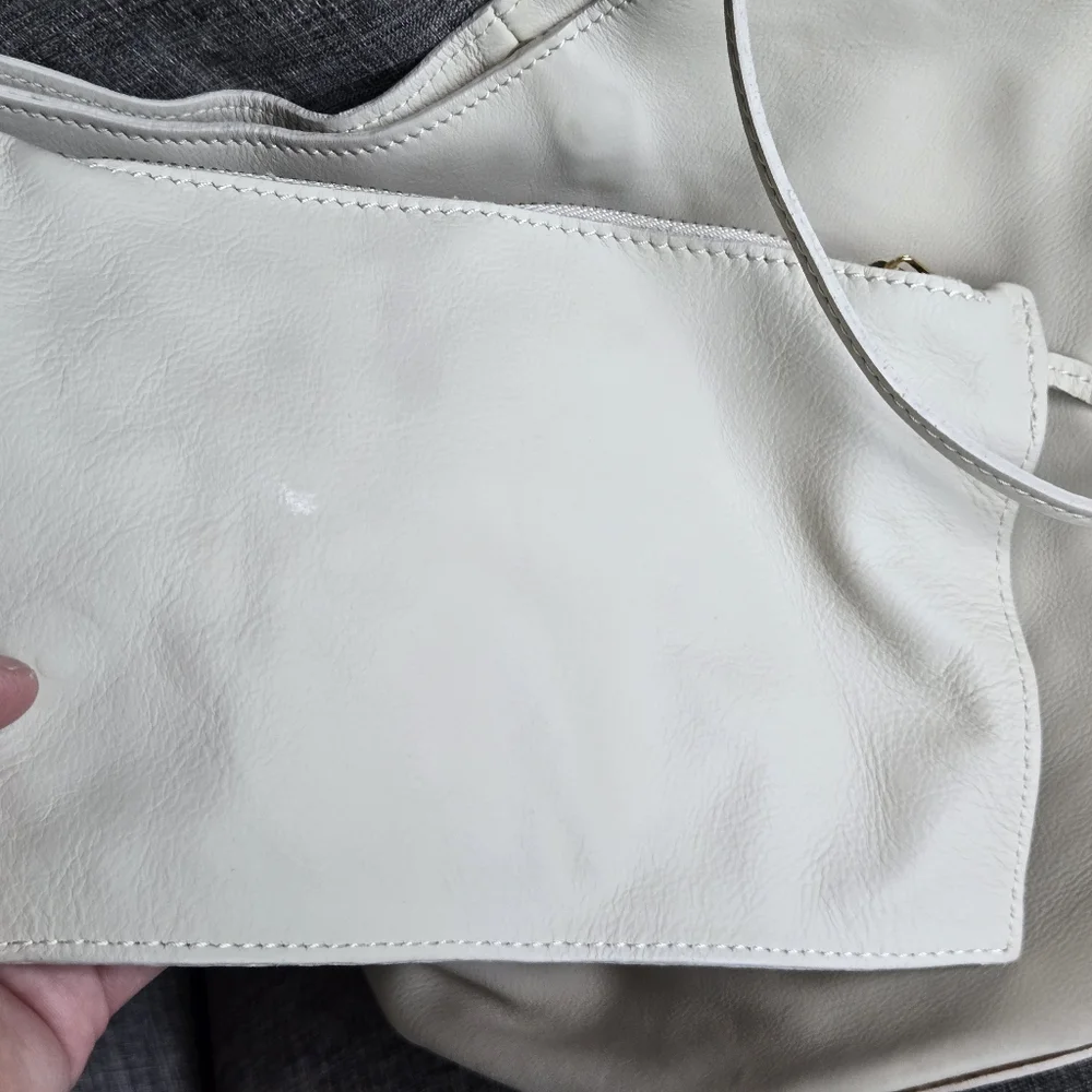 VIOLA CASTELLANI Made ln Italy Leather Hobo With Oval Bottom.Milky Ivory. NWT